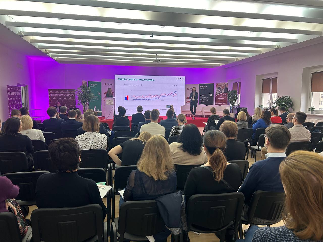 konferencji 