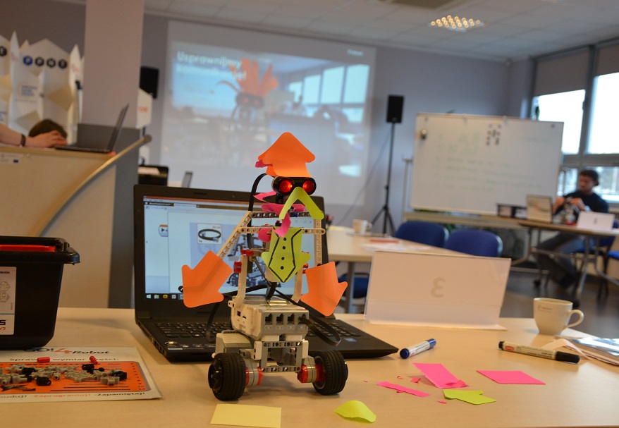 Warsztaty z robotami dla firm - komunikacja i budowanie zespołu