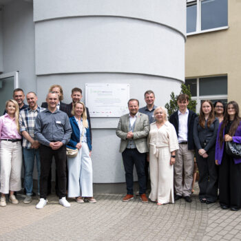 Przekazaliśmy instalację fotowoltaiczną zwycięskiej szkole – finał turnieju „Dajemy Dobrą Energię”!